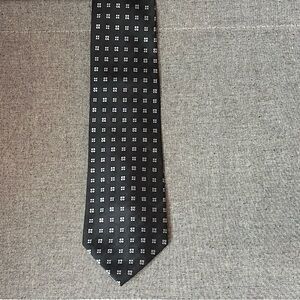 Countess Mara Silk Tie Black Gray Geometric Medallion Classic